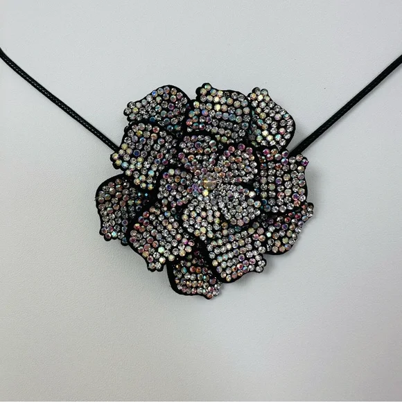 New Rhinestone Flower Large Black Necklace Choker - Picture 11 of 11